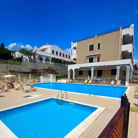 Casa La Perla - Alloggio Con Terrazza Panoramica, Piscina E Free Parking Ceriale Esterno foto