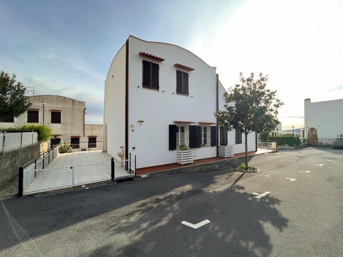 Casa La Perla - Con Terrazza Panoramica, Piscina E Free Parking Apartment Ceriale