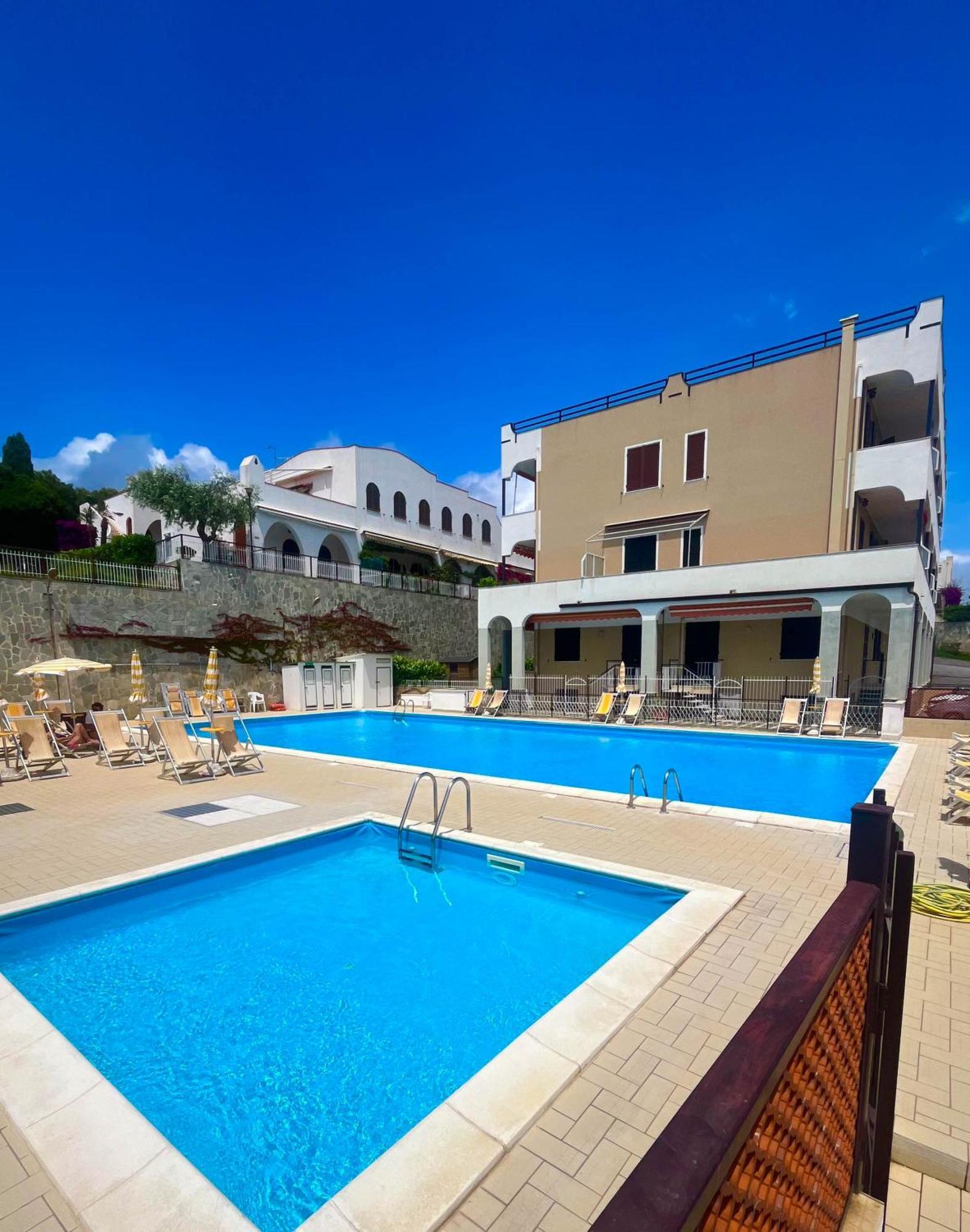 Casa La Perla - Con Terrazza Panoramica, Piscina E Free Parking Apartment *